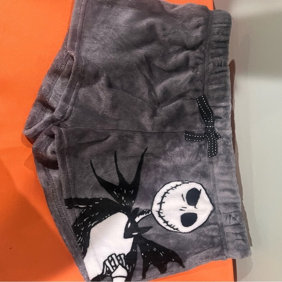 Women’s Jack Skeleton sleep Fleece Shorts NWOT - Picture 8 of 8